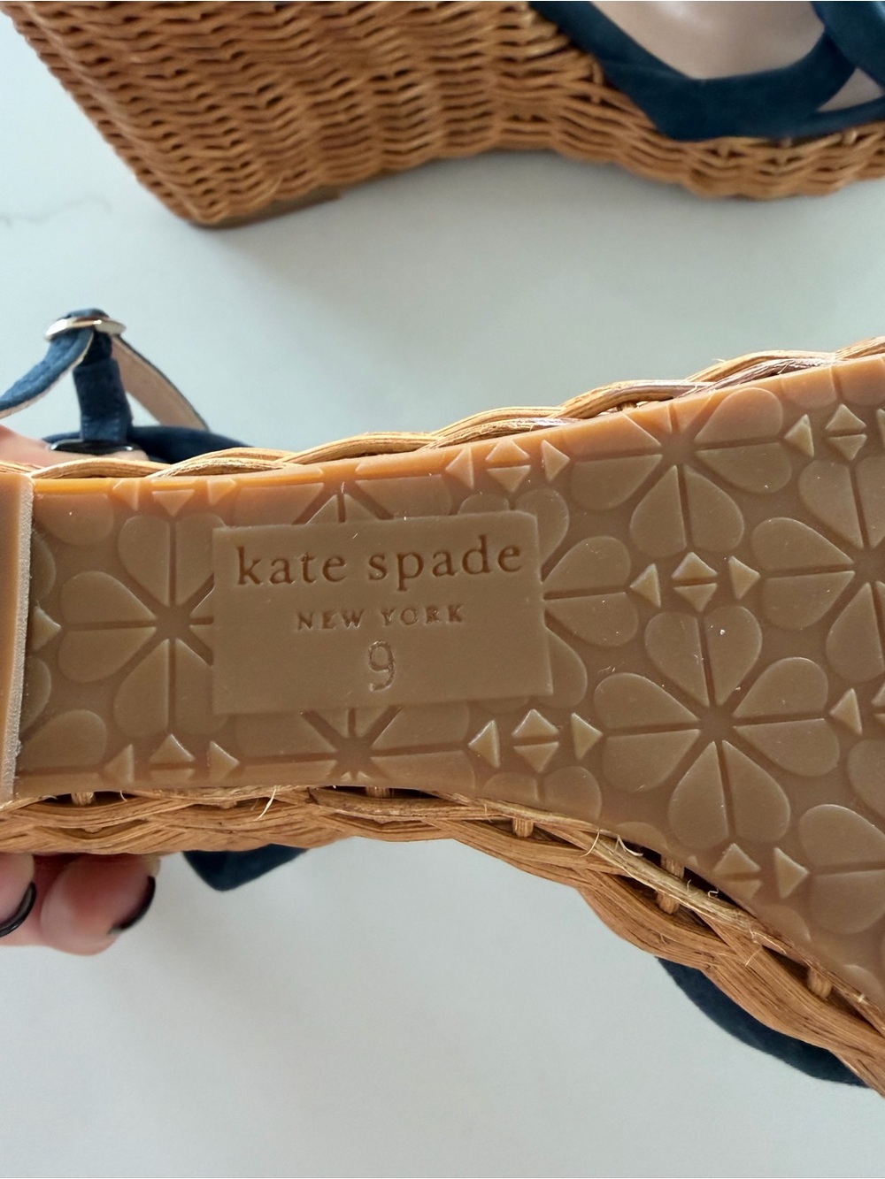 Kate Spade New York Navy Blue Suede Bow Wicker Wedge Espadrille Sandals Size 9 - Picture 16 of 16